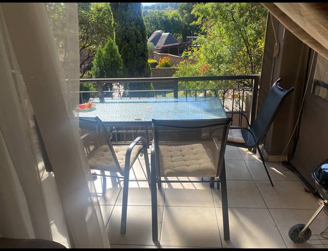 3 BEDROOM TOWNHOUSE FOR SALE IN MULBARTON